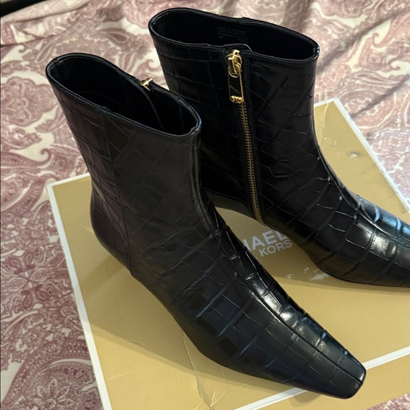 Michael Kors Cosmo Glossy Black Ankle Booties​ - Picture 8 of 8